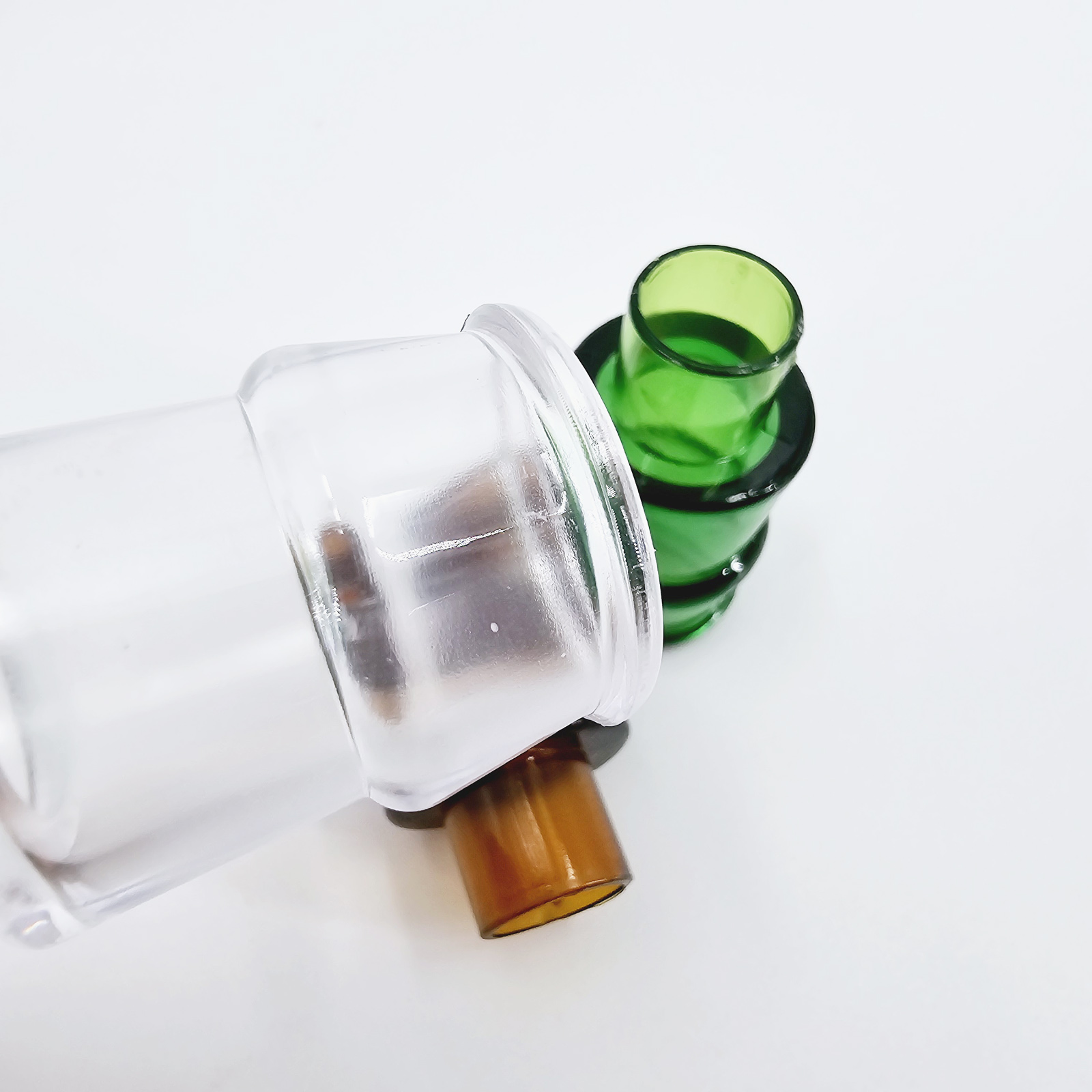 酒瓶消失(酒瓶穿身)
